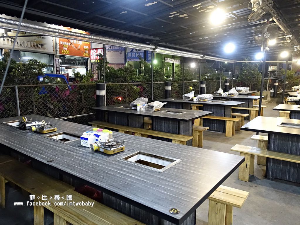 海寶城複合式碳烤 新北五股店 水道活海鮮/碳烤/火鍋吃到飽 泰國蝦、泥鰍、活魚、螃蟹各式高檔海鮮現撈現烤吃爽爽! @兔貝比的菲比尋嚐 海寶城複合式碳烤 新北五股店 水道活海鮮/碳烤/火鍋吃到飽 泰國蝦、泥鰍、活魚、螃蟹各式高檔海鮮現撈現烤吃爽爽! @兔貝比的菲比尋嚐