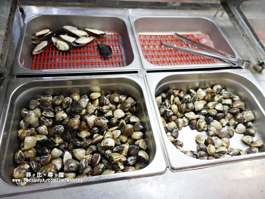 海寶城複合式碳烤 新北五股店 水道活海鮮/碳烤/火鍋吃到飽 泰國蝦、泥鰍、活魚、螃蟹各式高檔海鮮現撈現烤吃爽爽! @兔貝比的菲比尋嚐 海寶城複合式碳烤 新北五股店 水道活海鮮/碳烤/火鍋吃到飽 泰國蝦、泥鰍、活魚、螃蟹各式高檔海鮮現撈現烤吃爽爽! @兔貝比的菲比尋嚐