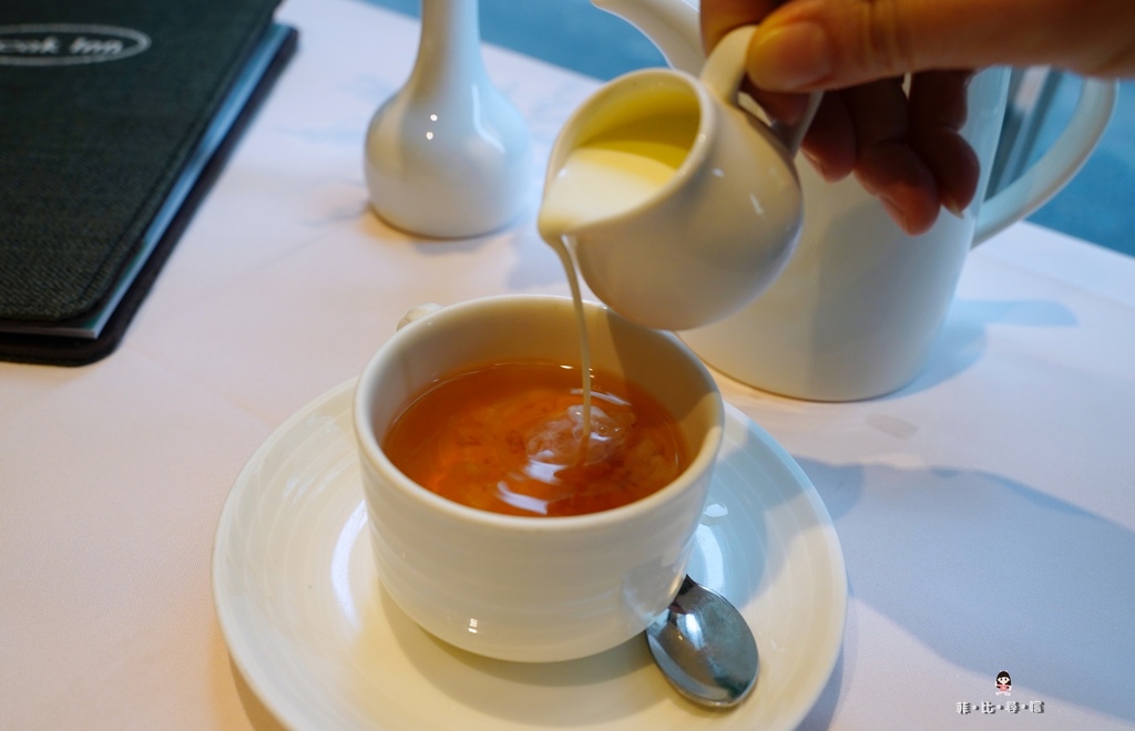 雅室牛排 仁愛圓環店 經典老字號牛排館 台北最高CP值商業午餐 鮮嫩多汁的爐烤肋眼心牛排太正點! @兔貝比的菲比尋嚐 雅室牛排 仁愛圓環店 經典老字號牛排館 台北最高CP值商業午餐 鮮嫩多汁的爐烤肋眼心牛排太正點! @兔貝比的菲比尋嚐