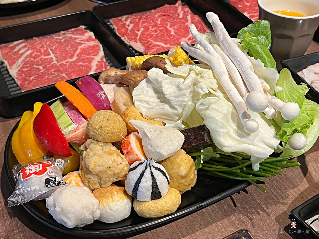 穿比基尼「第2鍋半價!」海霸王前鎮水產升級3.0 海陸吃到飽600有找!加價50元生魚片吃到飽~ @兔貝比的菲比尋嚐 穿比基尼「第2鍋半價!」海霸王前鎮水產升級3.0 海陸吃到飽600有找!加價50元生魚片吃到飽~ @兔貝比的菲比尋嚐