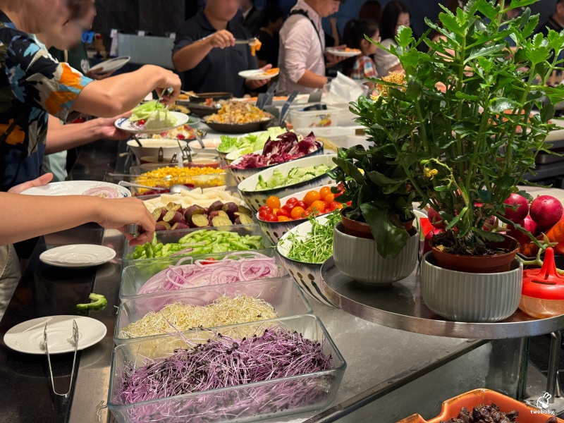 漢來海港自助餐廳天母店 美牛狂歡節新菜上桌 午晚餐限定 晚餐 19:30 入場可享8折優惠 @兔貝比的菲比尋嚐