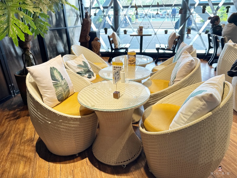 D&rsquo;or caf&rsquo;e 兜咖啡 新北最浪漫森林系不限時咖啡廳 在都市裡也能享受森林浴～ @兔貝比的菲比尋嚐