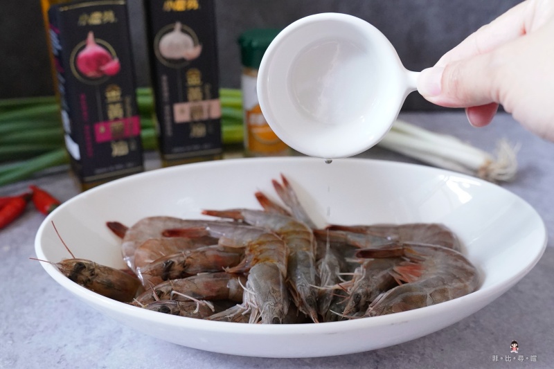 小磨坊 金黃蔥油/金黃蒜油 免切蒜免爆香 優雅上桌 料理提味的好幫手！ @兔貝比的菲比尋嚐
