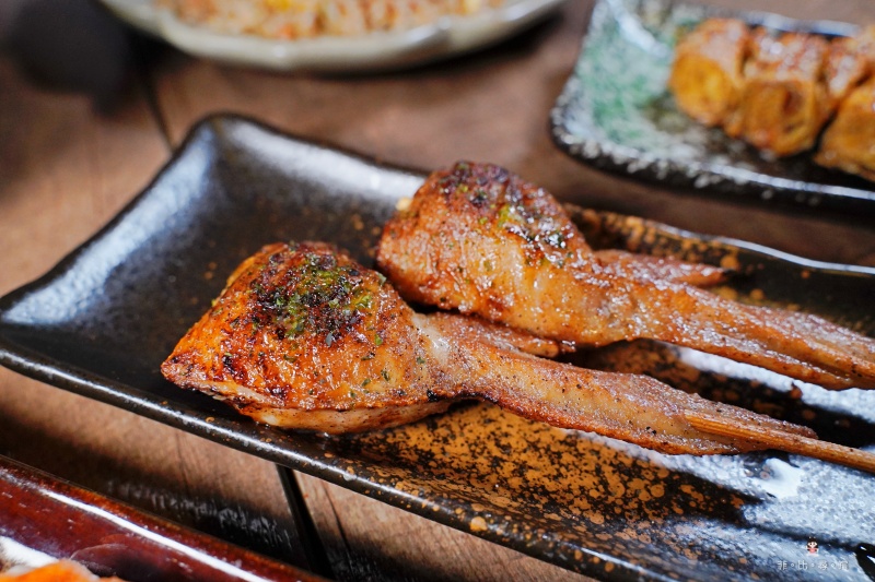 炭吉郎居酒屋 板橋超人氣串燒居酒屋推薦 私房料理驚艷舌尖擄獲味蕾！ @兔貝比的菲比尋嚐