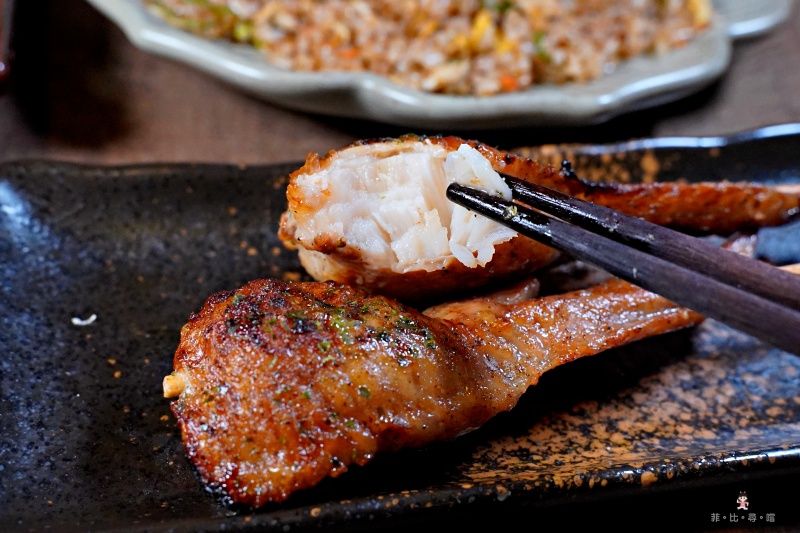炭吉郎居酒屋 板橋超人氣串燒居酒屋推薦 私房料理驚艷舌尖擄獲味蕾！ @兔貝比的菲比尋嚐