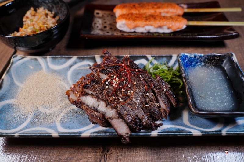 炭吉郎居酒屋 板橋超人氣串燒居酒屋推薦 私房料理驚艷舌尖擄獲味蕾！ @兔貝比的菲比尋嚐