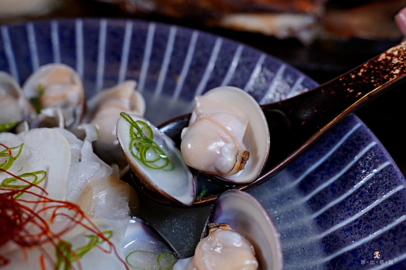 炭吉郎居酒屋 板橋超人氣串燒居酒屋推薦 私房料理驚艷舌尖擄獲味蕾！ @兔貝比的菲比尋嚐