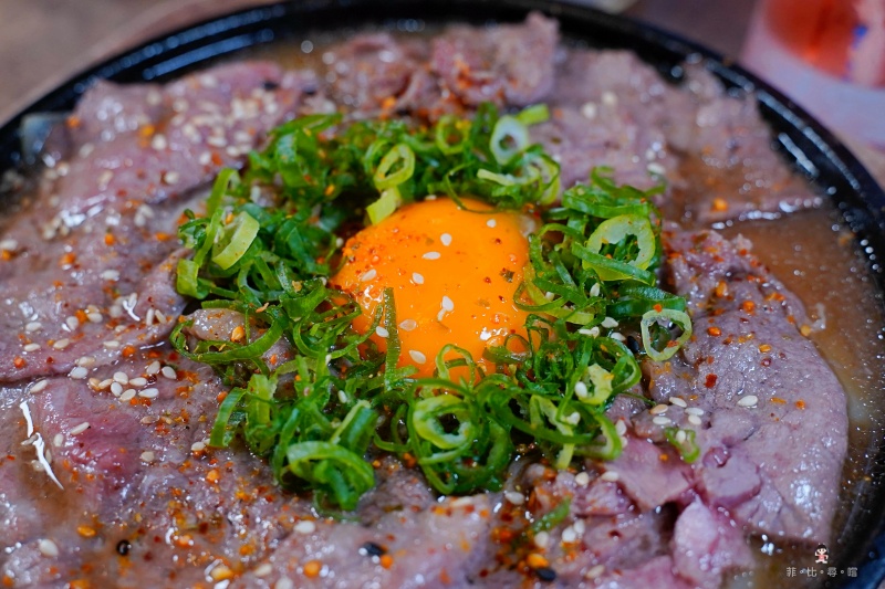 炭吉郎居酒屋 板橋超人氣串燒居酒屋推薦 私房料理驚艷舌尖擄獲味蕾！ @兔貝比的菲比尋嚐