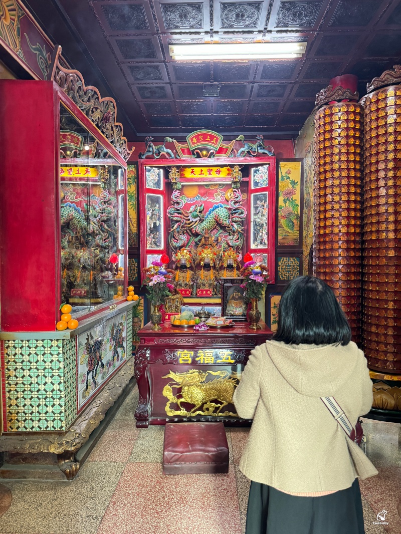 全台最古老的財神爺廟 南崁五福宮 國家3級古蹟 開臺玄壇元帥 鎮廟之寶求財超靈驗! @兔貝比的菲比尋嚐 全台最古老的財神爺廟 南崁五福宮 國家3級古蹟 開臺玄壇元帥 鎮廟之寶求財超靈驗! @兔貝比的菲比尋嚐