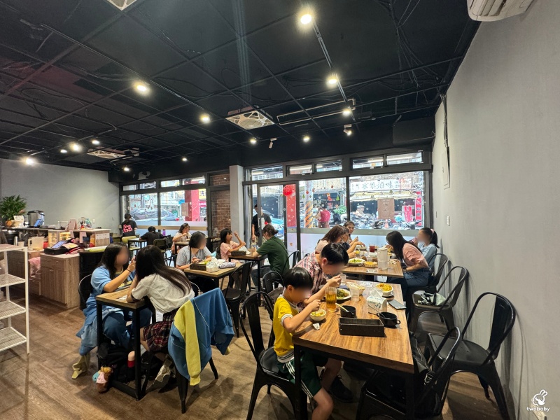 Sue義杯Pasta 超平價的義大利麵只要95元起 份量十足 大人小孩都被收服！ @兔貝比的菲比尋嚐