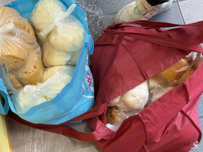 福心包子饅頭新莊店 天天都在排隊的包子店 包子饅頭最便宜只要8元起！ @兔貝比的菲比尋嚐