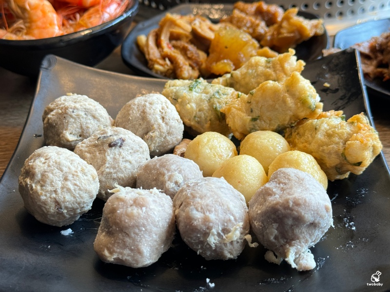 新馬辣經典麻辣鍋昆明店 798元就有和牛吃到飽 哈根達斯16種口味 實現冰淇淋自由啦!壽星限定加碼美國神仙牛吃到飽 @兔貝比的菲比尋嚐 新馬辣經典麻辣鍋昆明店 798元就有和牛吃到飽 哈根達斯16種口味 實現冰淇淋自由啦!壽星限定加碼美國神仙牛吃到飽 @兔貝比的菲比尋嚐