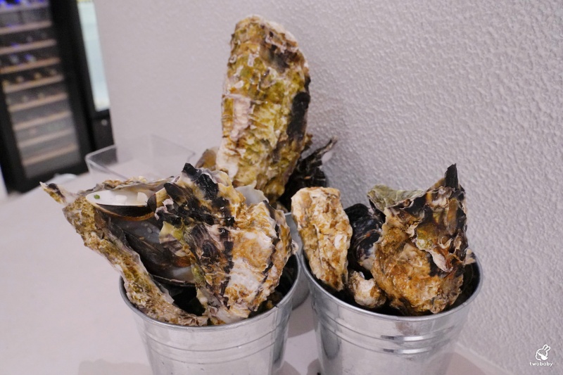 She’ll Oyster bar 敘 空運活體生蠔新鮮平價CP值破表 超狂生蠔塔想吃不用飛廣島 搭捷運就吃得到囉! @兔貝比的菲比尋嚐 She’ll Oyster bar 敘 空運活體生蠔新鮮平價CP值破表 超狂生蠔塔想吃不用飛廣島 搭捷運就吃得到囉! @兔貝比的菲比尋嚐