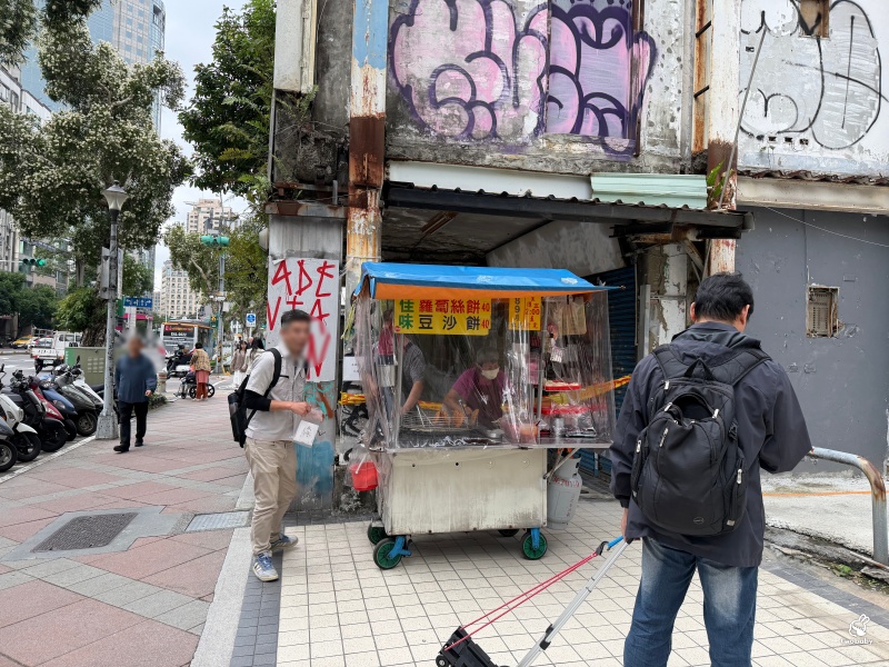 古亭佳味蘿蔔絲餅豆沙餅 熱賣40年銅板小吃 一開店就大排長龍！ @兔貝比的菲比尋嚐