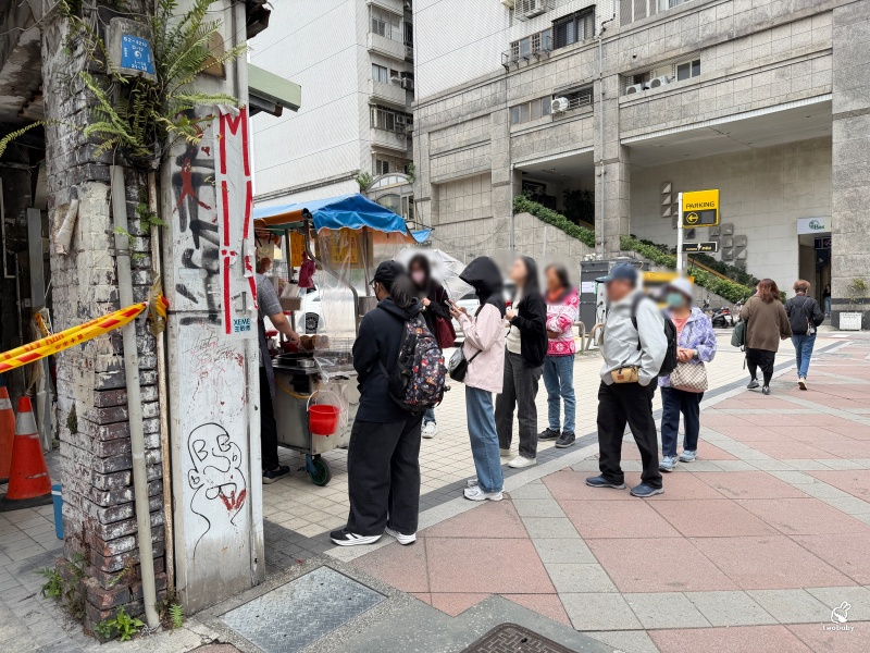 古亭佳味蘿蔔絲餅豆沙餅 熱賣40年銅板小吃 一開店就大排長龍！ @兔貝比的菲比尋嚐