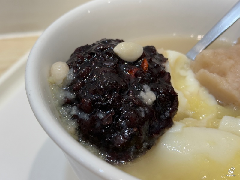 全香豆花甜品專家 純手工無添加 在地30年的傳統好滋味 招牌燒麻糬必點！ @兔貝比的菲比尋嚐
