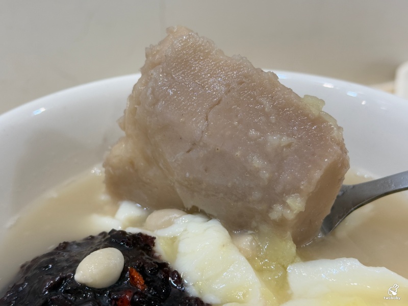 全香豆花甜品專家 純手工無添加 在地30年的傳統好滋味 招牌燒麻糬必點！ @兔貝比的菲比尋嚐