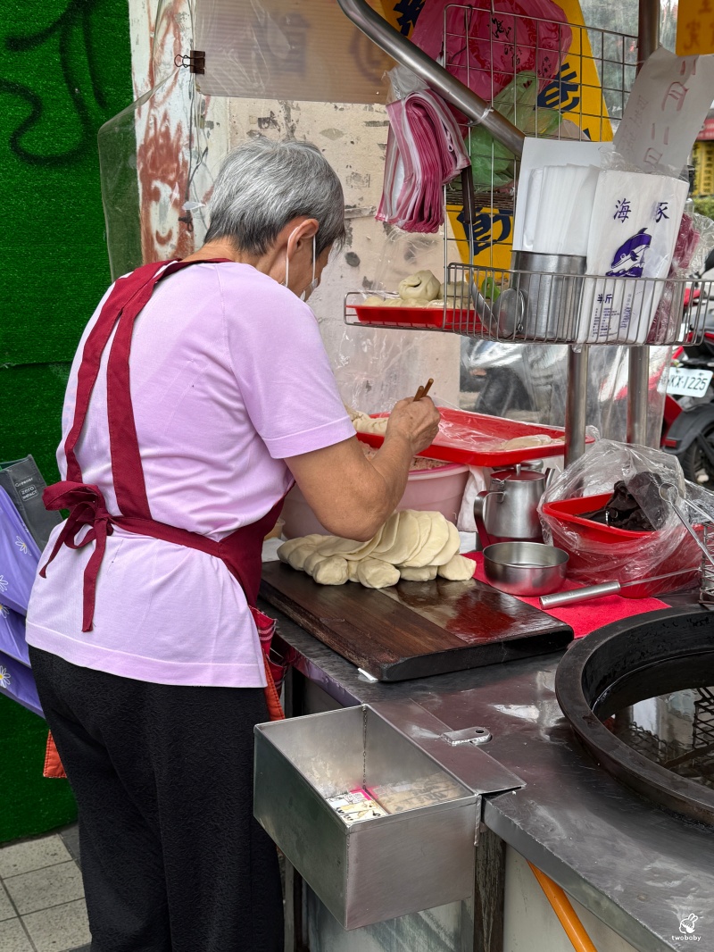 古亭佳味蘿蔔絲餅豆沙餅 熱賣40年銅板小吃 一開店就大排長龍！ @兔貝比的菲比尋嚐