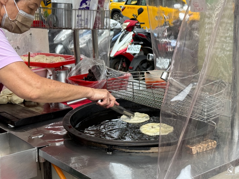古亭佳味蘿蔔絲餅豆沙餅 熱賣40年銅板小吃 一開店就大排長龍！ @兔貝比的菲比尋嚐