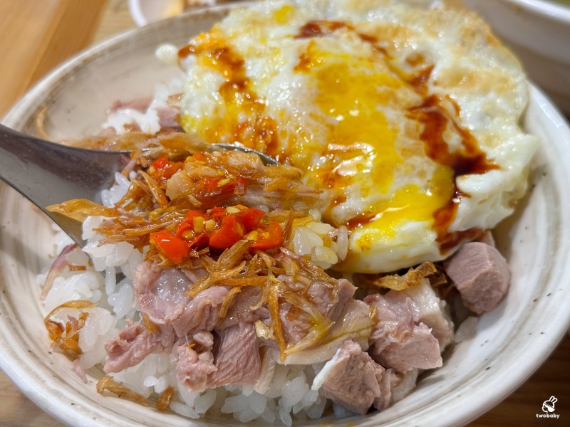 呈信鵝肉 台北平價好吃鵝肉飯 單人套餐200元有找 有湯、有半熟蛋和小菜 CP值超高! @兔貝比的菲比尋嚐 呈信鵝肉 台北平價好吃鵝肉飯 單人套餐200元有找 有湯、有半熟蛋和小菜 CP值超高! @兔貝比的菲比尋嚐