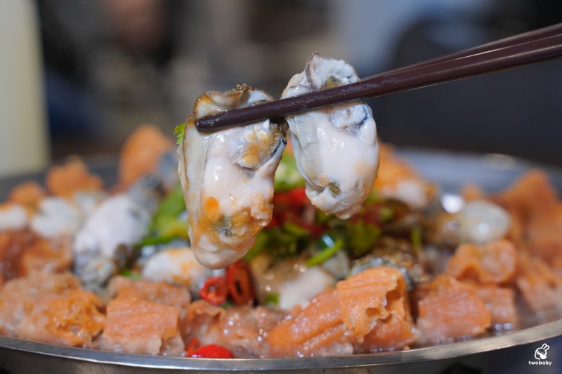 萬里古早風味甕仔雞 金黃脆皮甕仔雞肉嫩多汁一吃就愛上 二訪單點菜色推薦! @兔貝比的菲比尋嚐 萬里古早風味甕仔雞 金黃脆皮甕仔雞肉嫩多汁一吃就愛上 二訪單點菜色推薦! @兔貝比的菲比尋嚐