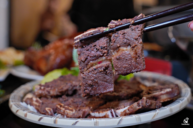 萬里古早風味甕仔雞 金黃脆皮甕仔雞肉嫩多汁一吃就愛上 二訪單點菜色推薦! @兔貝比的菲比尋嚐 萬里古早風味甕仔雞 金黃脆皮甕仔雞肉嫩多汁一吃就愛上 二訪單點菜色推薦! @兔貝比的菲比尋嚐