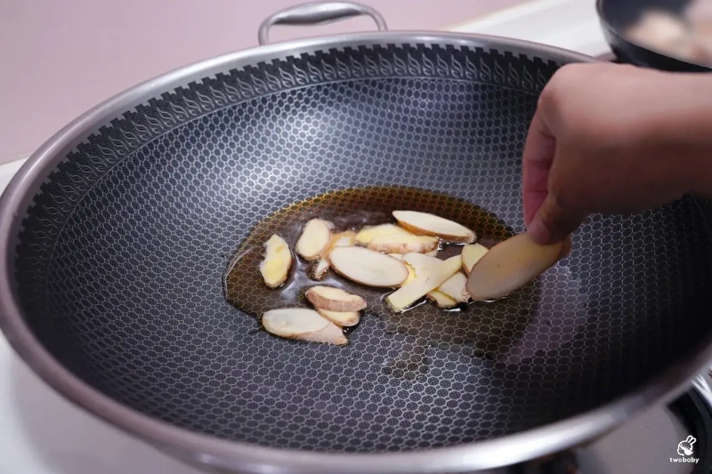 零廚藝料理 簡易版麻油雞飯 冬天進補真輕鬆! @兔貝比的菲比尋嚐 零廚藝料理 簡易版麻油雞飯 冬天進補真輕鬆! @兔貝比的菲比尋嚐