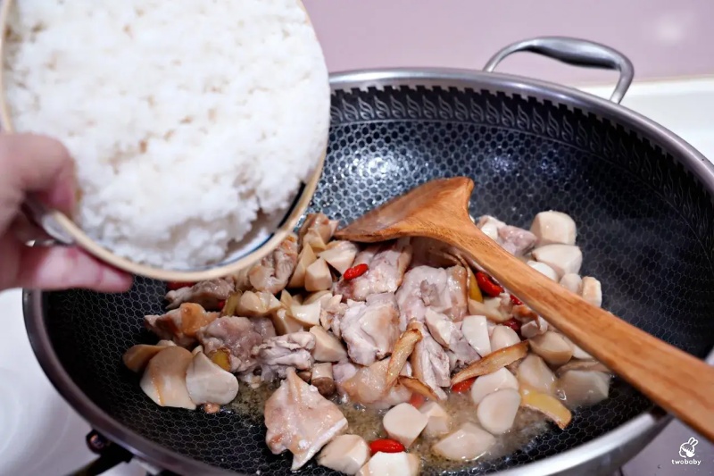 零廚藝料理 簡易版麻油雞飯 冬天進補真輕鬆! @兔貝比的菲比尋嚐 零廚藝料理 簡易版麻油雞飯 冬天進補真輕鬆! @兔貝比的菲比尋嚐