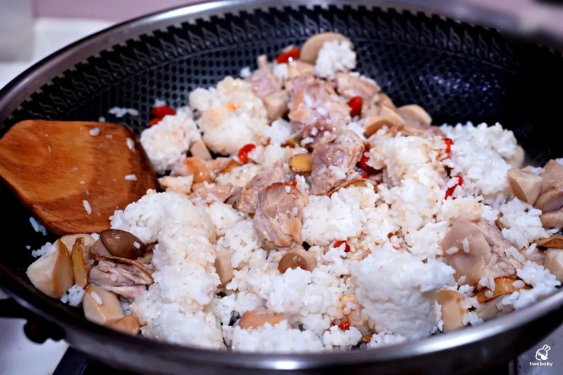 零廚藝料理 簡易版麻油雞飯 冬天進補真輕鬆！ @兔貝比的菲比尋嚐