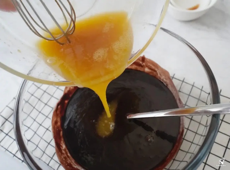 氣炸鍋甜點 熔岩巧克力蛋糕 簡單做讓您幸福感湧上心頭！ @兔貝比的菲比尋嚐