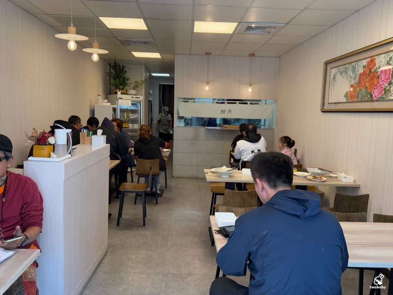 撈月麵館 手工麵疙瘩專賣 海港直送新鮮味美 還有麻奶、南洋叻沙湯頭超正點！ @兔貝比的菲比尋嚐