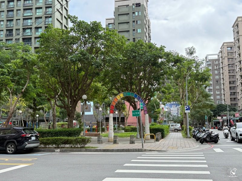 初心早午餐 大份量早午餐營養又澎派 還有不加一滴水的果汁牛奶！打卡送紐澳良雞翅 @兔貝比的菲比尋嚐
