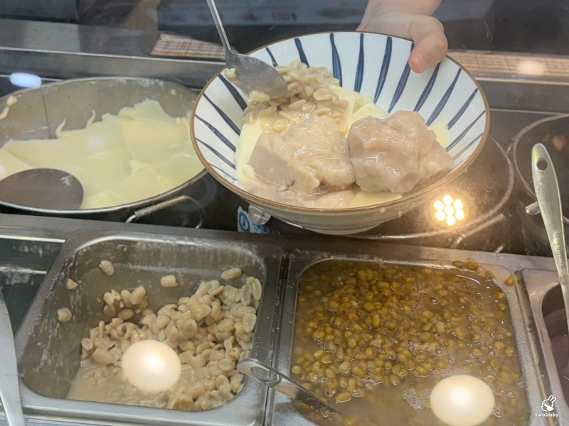 五倍大的芋圓你吃過嗎? 每日限定巨無霸芋圓晚來就沒囉! @兔貝比的菲比尋嚐 五倍大的芋圓你吃過嗎? 每日限定巨無霸芋圓晚來就沒囉! @兔貝比的菲比尋嚐