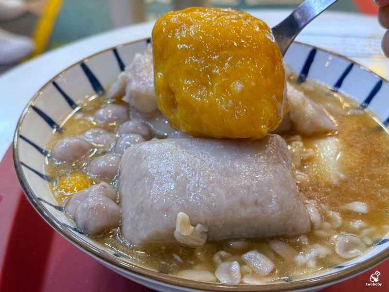 五倍大的芋圓你吃過嗎? 每日限定巨無霸芋圓晚來就沒囉! @兔貝比的菲比尋嚐 五倍大的芋圓你吃過嗎? 每日限定巨無霸芋圓晚來就沒囉! @兔貝比的菲比尋嚐