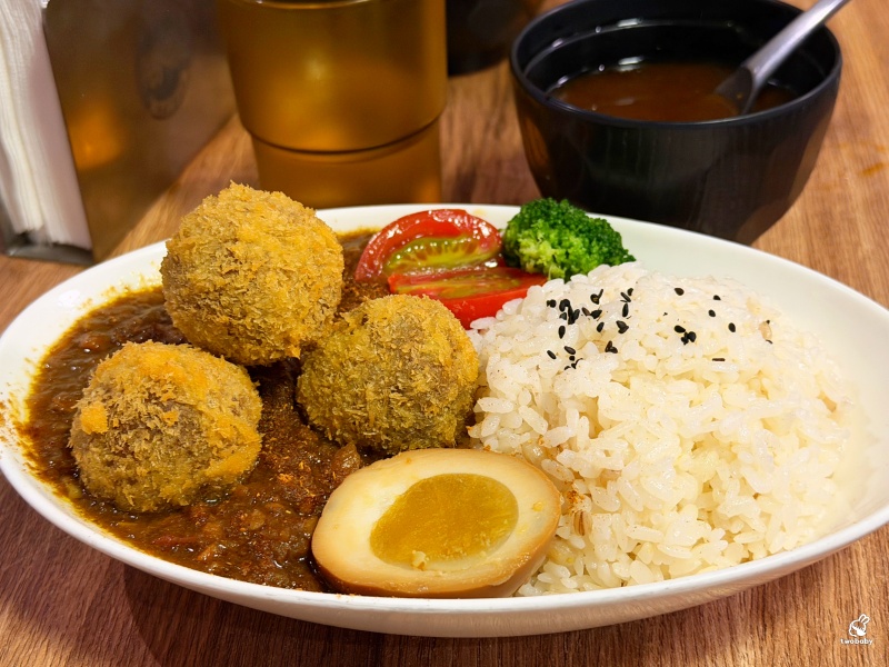 勝利洋食 超厚炸菲力牛排松露三明治 肉甜多汁鹹香美味 推薦必點! @兔貝比的菲比尋嚐 勝利洋食 超厚炸菲力牛排松露三明治 肉甜多汁鹹香美味 推薦必點! @兔貝比的菲比尋嚐