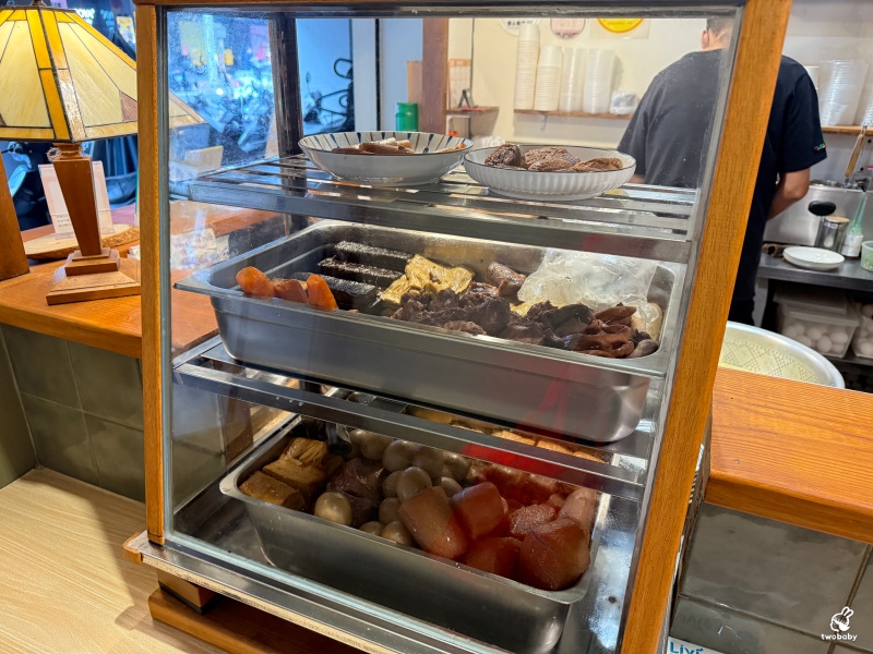 今日子涼面 文青風日系小店 必點招牌麻醬涼麵 大推被涼麵耽誤的熱切滷味！ @兔貝比的菲比尋嚐