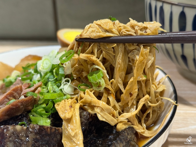 今日子涼面 文青風日系小店 必點招牌麻醬涼麵 大推被涼麵耽誤的熱切滷味！ @兔貝比的菲比尋嚐
