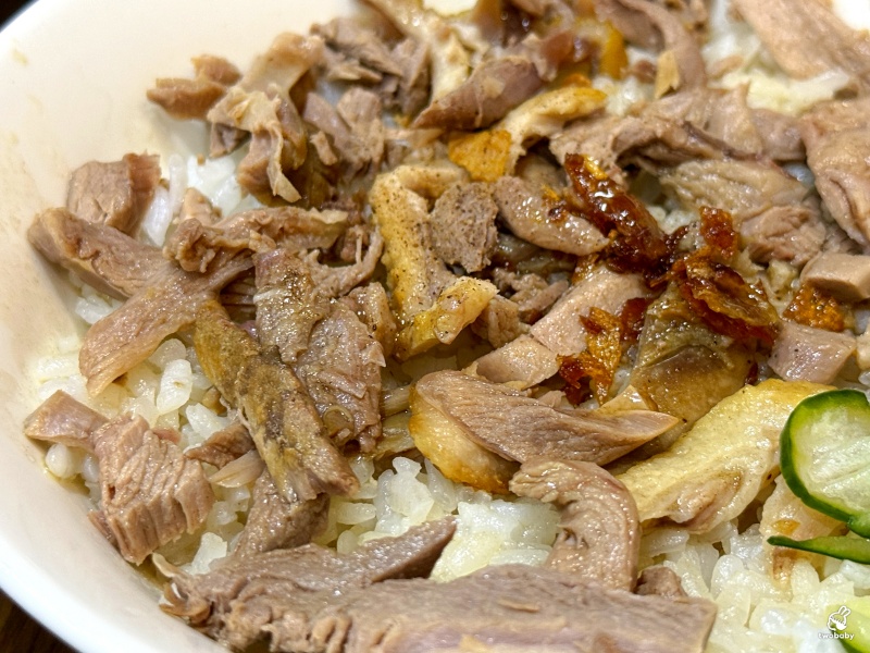廟口鴨香飯 城隍廟超過30年必吃的在地人氣美食 鴨肉飯搭半熟蛋更是一絕! @兔貝比的菲比尋嚐 廟口鴨香飯 城隍廟超過30年必吃的在地人氣美食 鴨肉飯搭半熟蛋更是一絕! @兔貝比的菲比尋嚐