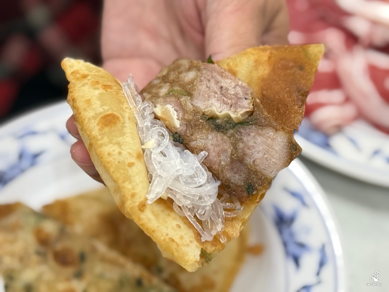 台電勵進酸菜白肉鍋 60年老字號的酸菜白肉鍋 600元吃到飽 還免收服務費! @兔貝比的菲比尋嚐 台電勵進酸菜白肉鍋 60年老字號的酸菜白肉鍋 600元吃到飽 還免收服務費! @兔貝比的菲比尋嚐
