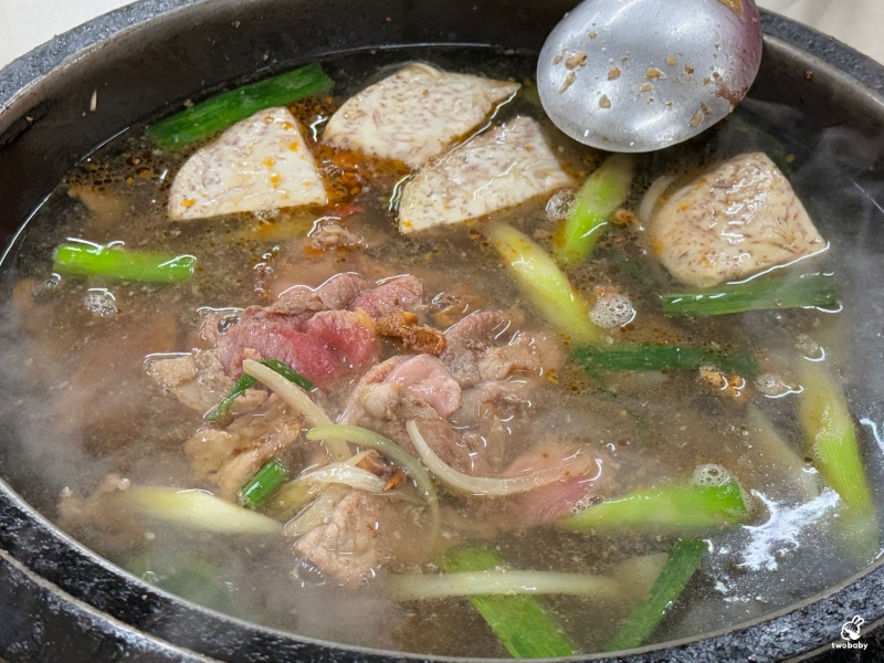 小紅莓石頭火鍋城 台北必吃石頭火鍋店 40年老字號 僅此一家別無分店! @兔貝比的菲比尋嚐 小紅莓石頭火鍋城 台北必吃石頭火鍋店 40年老字號 僅此一家別無分店! @兔貝比的菲比尋嚐