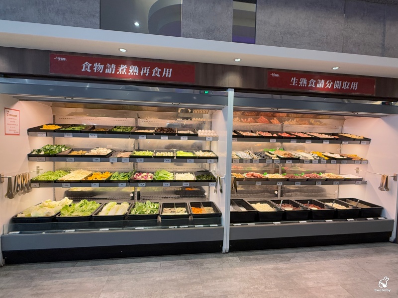 千葉火鍋埔里尊爵館 全台CP值最高的分店 竟然有螃蟹、魚頭、披薩、焗烤扇貝、狀元餅！ @兔貝比的菲比尋嚐