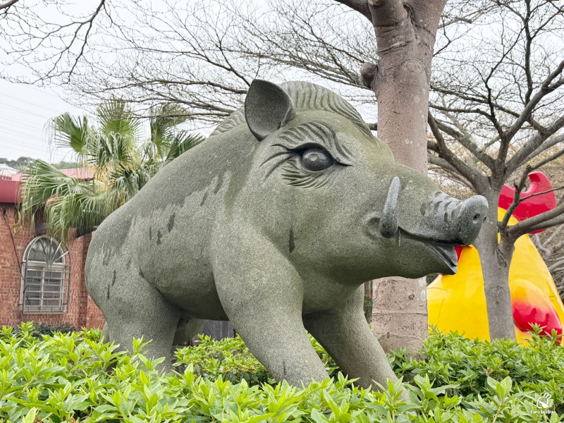 台灣山豬城 隱藏在山裡的台菜餐廳 園區裡超過10幾種動物免費參觀，猶如小型動物園！ @兔貝比的菲比尋嚐