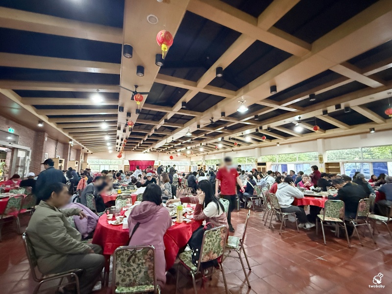 台灣山豬城 隱藏在山裡的台菜餐廳 園區裡超過10幾種動物免費參觀，猶如小型動物園！ @兔貝比的菲比尋嚐