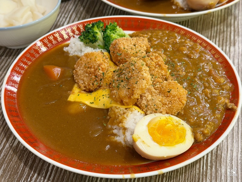 小吉咖哩 文化店 咖哩飯吃到飽只要140元起 加飯加麵加咖哩通通免費！ @兔貝比的菲比尋嚐
