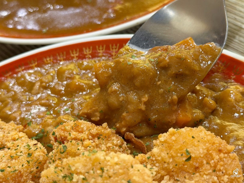 小吉咖哩 文化店 咖哩飯吃到飽只要140元起 加飯加麵加咖哩通通免費！ @兔貝比的菲比尋嚐