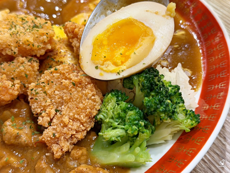 小吉咖哩 文化店 咖哩飯吃到飽只要140元起 加飯加麵加咖哩通通免費！ @兔貝比的菲比尋嚐