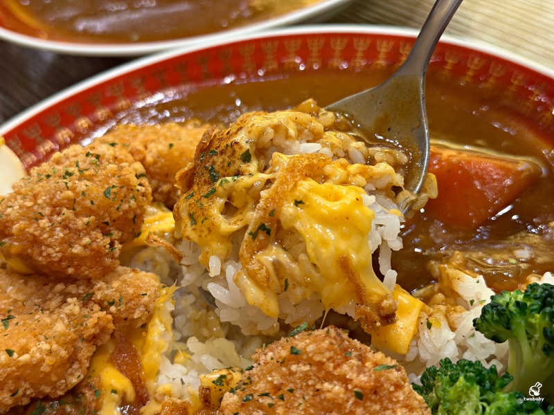 小吉咖哩 文化店 咖哩飯吃到飽只要140元起 加飯加麵加咖哩通通免費！ @兔貝比的菲比尋嚐