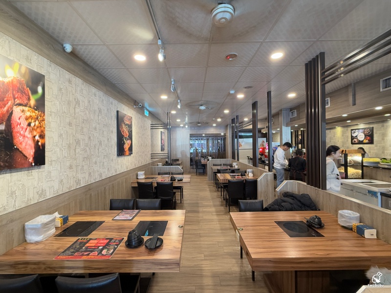 饗食帝國蘆洲中原店 平日時段339元起鴛鴦火鍋自助吃到飽 打卡還送白蝦超划算！ @兔貝比的菲比尋嚐