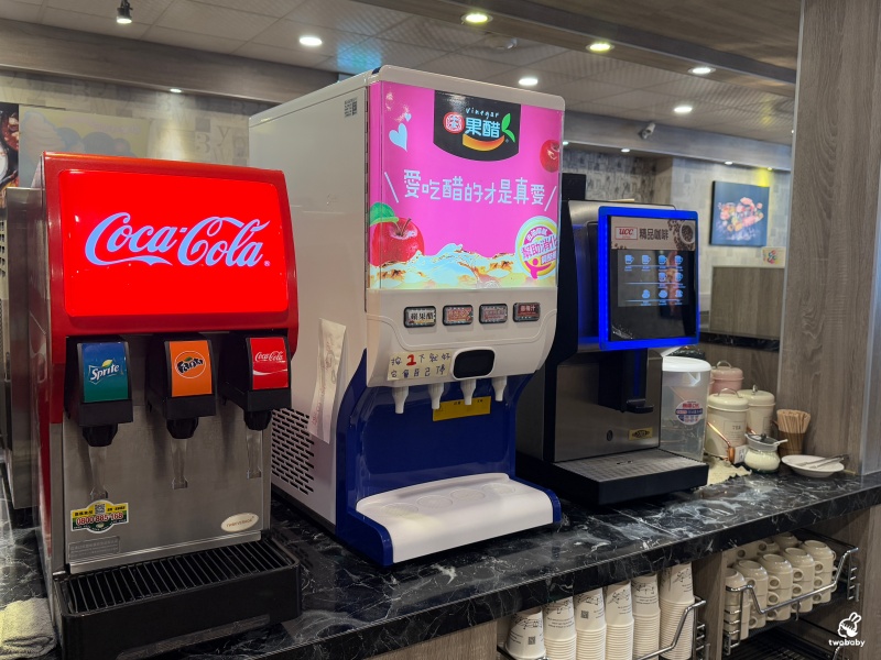饗食帝國蘆洲中原店 平日時段339元起鴛鴦火鍋自助吃到飽 打卡還送白蝦超划算! @兔貝比的菲比尋嚐 饗食帝國蘆洲中原店 平日時段339元起鴛鴦火鍋自助吃到飽 打卡還送白蝦超划算! @兔貝比的菲比尋嚐