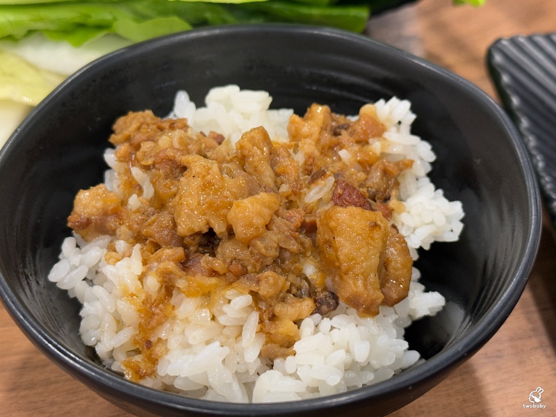 饗食帝國蘆洲中原店 平日時段339元起鴛鴦火鍋自助吃到飽 打卡還送白蝦超划算！ @兔貝比的菲比尋嚐